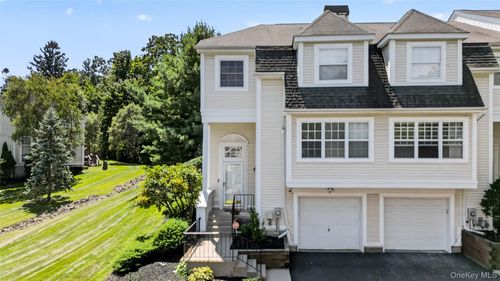 115 Delafield Ln, Newburgh, NY, 12550-2578 | Card Image