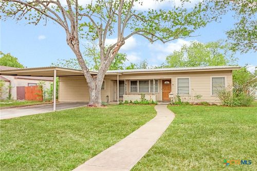 1010 E Humphreys St, Seguin, TX, 78155-4619 | Card Image