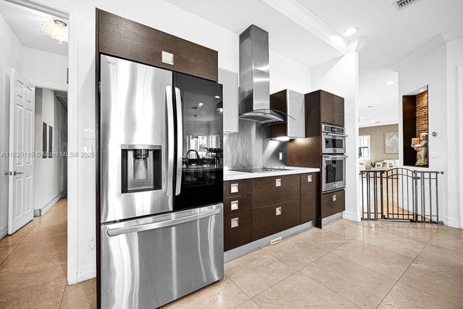3521 Forest View Cir, House other with 5 bedrooms, 5 bathrooms and null parking in Fort Lauderdale FL | Image 22