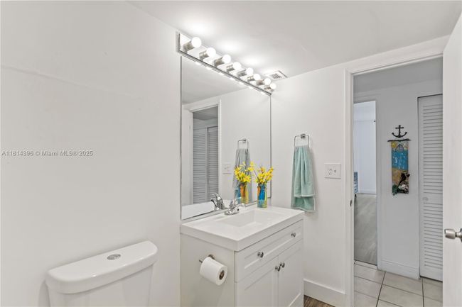 7 - 19390 Collins Ave, Condo with 2 bedrooms, 2 bathrooms and null parking in Sunny Isles Beach FL | Image 15
