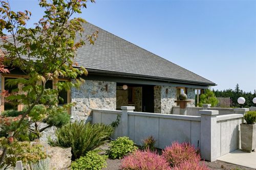 735 Arden Rd, Victoria, BC, V9C4G2 | Card Image