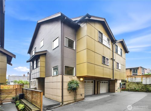 b-925 N 85th St, Seattle, WA, 98103-3931 | Card Image