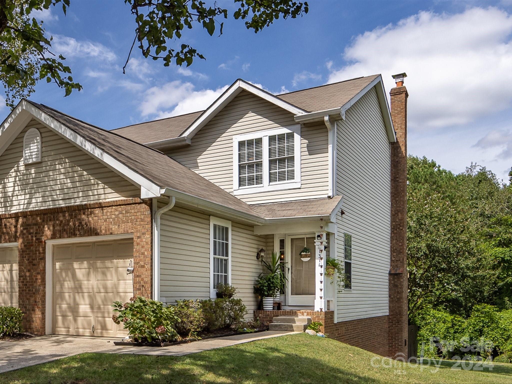 Maple Shade Ln, Charlotte, NC 28270