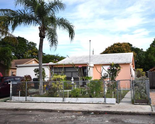 910 N C St, Lake Worth Beach, FL, 33460-2439 | Card Image