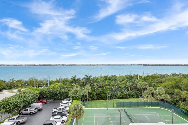 APT-4D - 5280 N Ocean Dr, Condo with 2 bedrooms, 2 bathrooms and null parking in Riviera Beach FL | Image 11