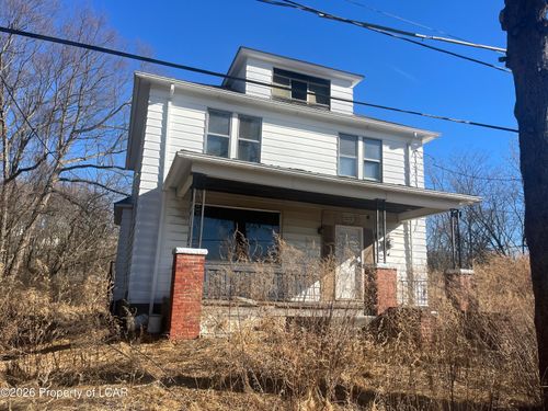 1 Mccullough Rd, Plains, PA, 18702-1825 | Card Image