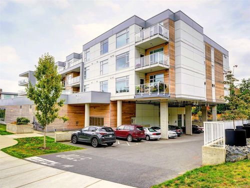 302-5120 Cordova Bay Rd, Victoria, BC, V8Y2K5 | Card Image