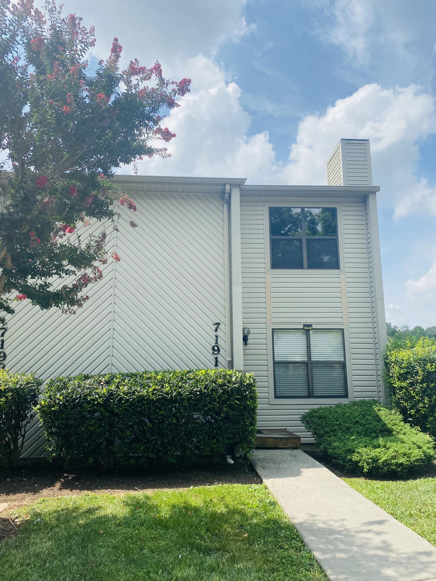 Scarlet Oak Dr, Roanoke, VA 24019