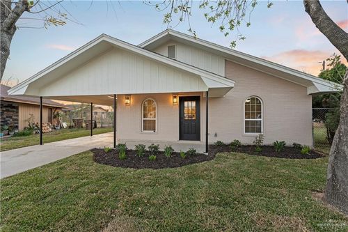 811 S 19th Ave, Edinburg, TX, 78539-5814 | Card Image
