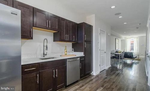 524 N Patterson Park Ave, BALTIMORE, MD, 21205-2424 | Card Image