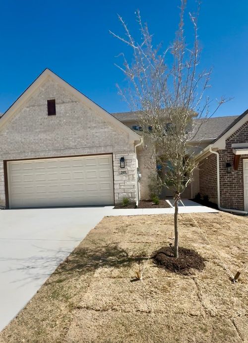 209 Legacy Boulevard, Weatherford, TX, 76085 | Card Image