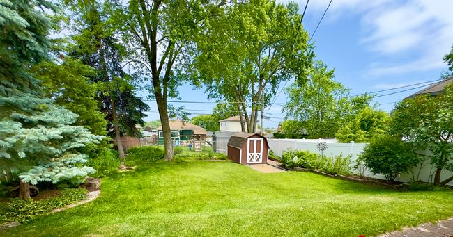 9321 S 81 St Ct, House other with 3 bedrooms, 3 bathrooms and 2 parking in Hickory Hills IL | Image 19