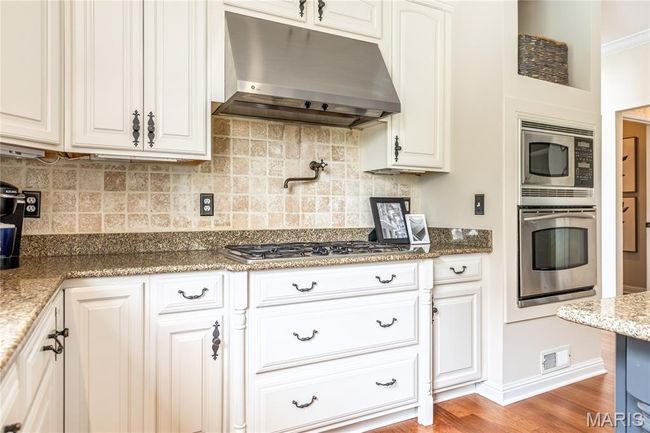 5316 Enchanted Ct, House other with 4 bedrooms, 5 bathrooms and 3 parking in Weldon Spring MO | Image 32