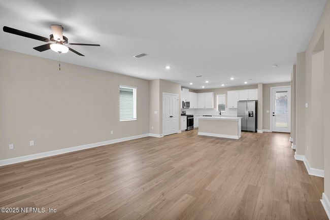 2082 Featheredge Way, House other with 5 bedrooms, 4 bathrooms and null parking in Middleburg FL | Image 4