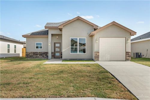 18032 Spruce St, Harlingen, TX, 78552-1452 | Card Image