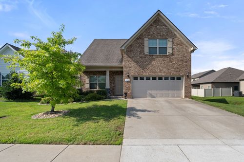 374 Longhorn Dr, Smyrna, TN, 37167-2756 | Card Image