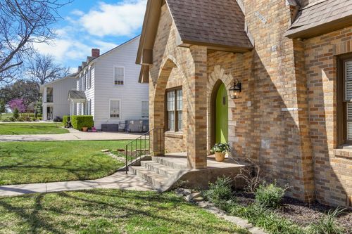 2815 Cumberland Ave, Waco, TX, 76707-1323 | Card Image