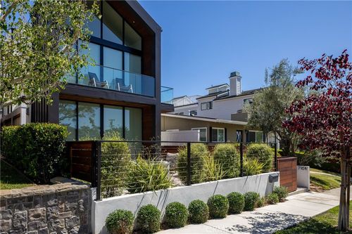 716 1/2 Orchid Ave, Corona del Mar, CA, 92625-2467 | Card Image