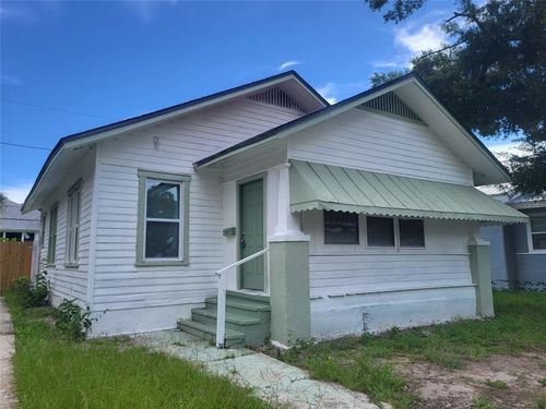 1042 8th Ave S, St Petersburg, FL, 33705-1915 | Card Image