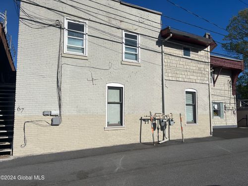 67 Long Aly, Saratoga Springs, NY, 12866-2122 | Card Image