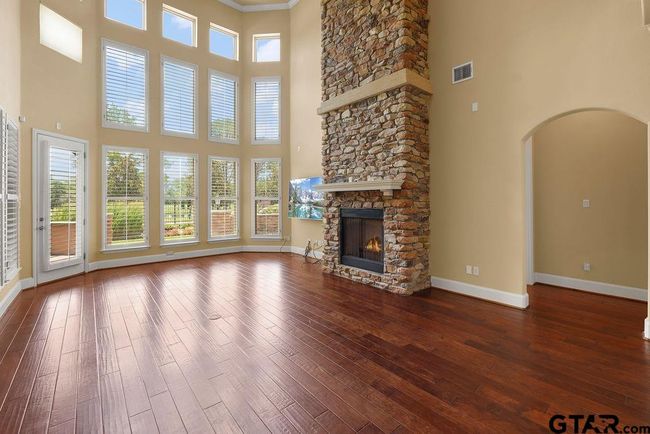 766 Esperanza Pl, Townhouse with 3 bedrooms, 4 bathrooms and null parking in Tyler TX | Image 4