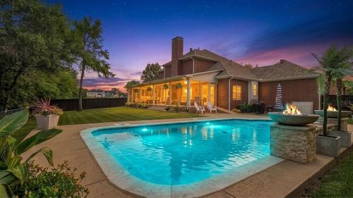 2506 Oakbrook Cir, Sherman, TX, 75092-5097 | Card Image