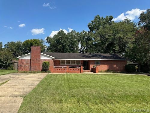 2140 Church St, Selma, AL, 36701-5027 | Card Image