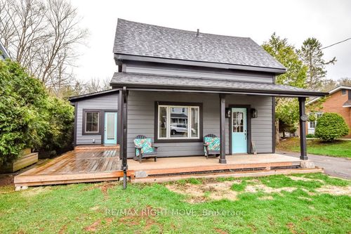 198 Woodchester Ave, Bracebridge, ON, P1L1H8 | Card Image