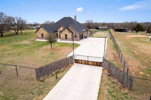 294 County Road 3386, Paradise, TX, 76073-4419 | Card Image