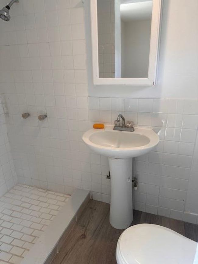1134 Peak Rd, House other with 2 bedrooms, 2 bathrooms and null parking in Lantana FL | Image 10