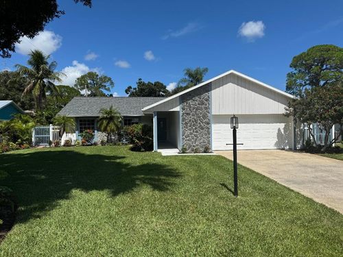 2900 21st Ln, Vero Beach, FL, 32960-3098 | Card Image