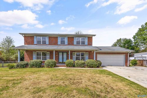 817 Mira Vista Dr Se, Huntsville, AL, 35802-3221 | Card Image