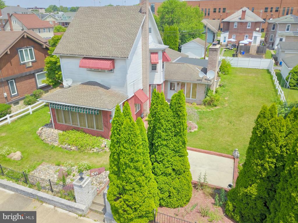 Washington Ave, Northampton, PA 18067