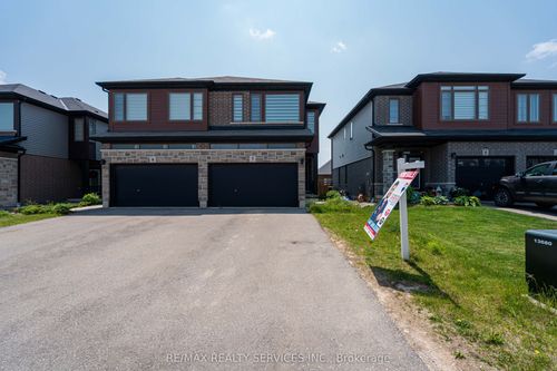 7 Baker Lane, Paris, ON, N3L0K3 | Card Image