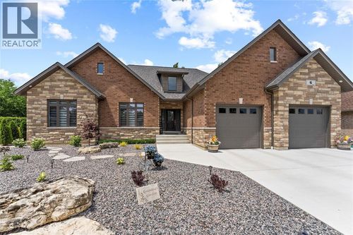 {{alt}} | Card Image