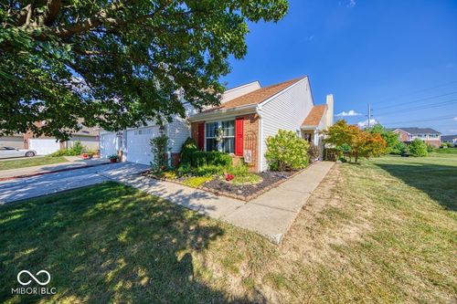 2981 Beckenham Way, Greenwood, IN, 46143-7647 | Card Image