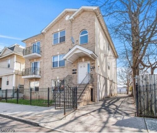 138 Schuyler Ave, Newark, NJ, 07112-1821 | Card Image
