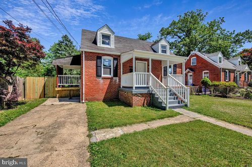 9035 48th Pl, COLLEGE PARK, MD, 20740-1861 | Card Image