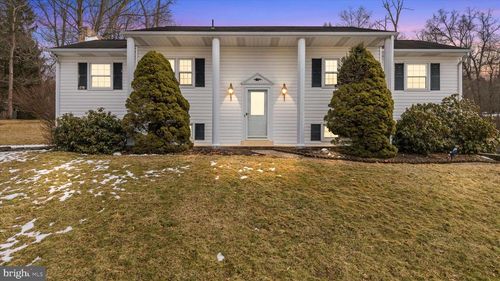 722 Heck Hill Rd, LEWISBERRY, PA, 17339-9741 | Card Image