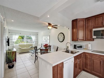 511 - 3506 Nw 49th Ave, Condo with 1 bedrooms, 1 bathrooms and null parking in Lauderdale Lakes FL | Image 1