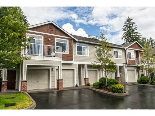 751 241st Ln Se, Sammamish, WA, 98074-3682 | Card Image