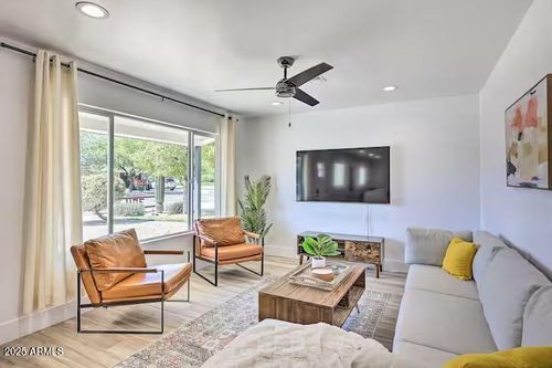 310 E Papago Dr, Tempe, AZ, 85288-1126 | Card Image