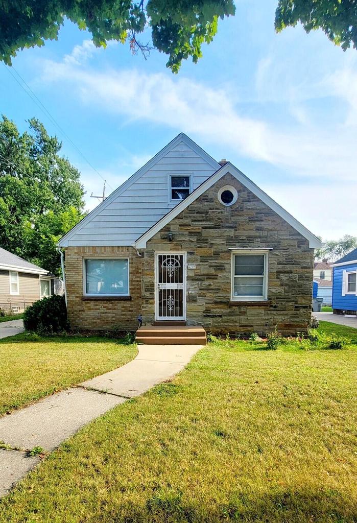 Beethoven Pl, Milwaukee, WI 53209