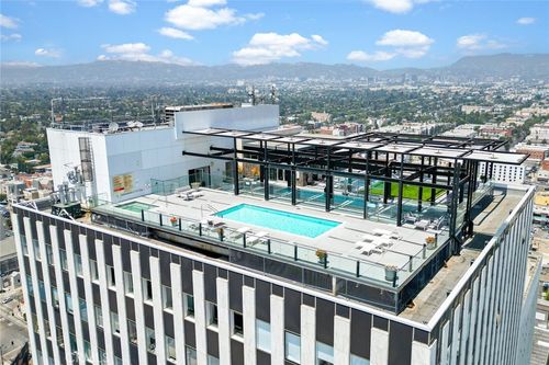 apt-2002-3810 Wilshire Blvd, Los Angeles, CA, 90010-3229 | Card Image