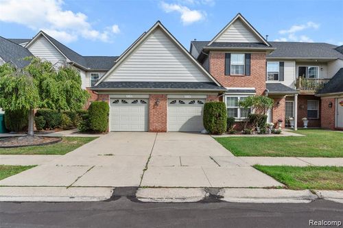 17157 Higdon Dr, Brownstown Twp, MI, 48193 | Card Image