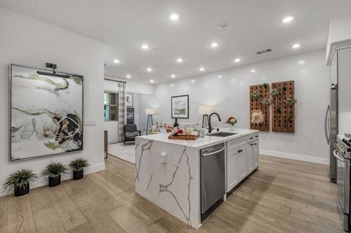 211-1000 Berryessa Ln, Davis, CA, 95616-4596 | Card Image