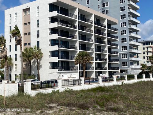 203-275 1st St S, Jacksonville Beach, FL, 32250-6743 | Card Image
