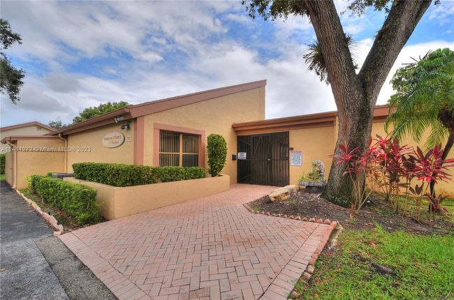 4342 Acacia Cir, House other with 2 bedrooms, 2 bathrooms and null parking in Coconut Creek FL | Image 17