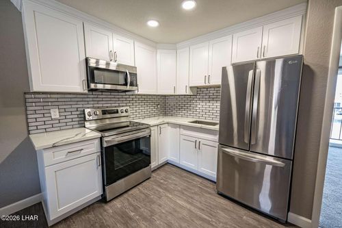 c31-276 Lake Havasu Ave S, Lake Havasu City, AZ, 86403-0851 | Card Image