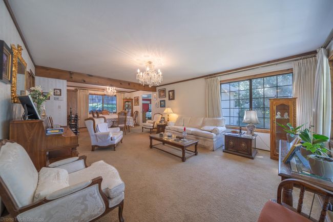 16160 Plateau Cir, House other with 5 bedrooms, 4 bathrooms and null parking in Redding CA | Image 7